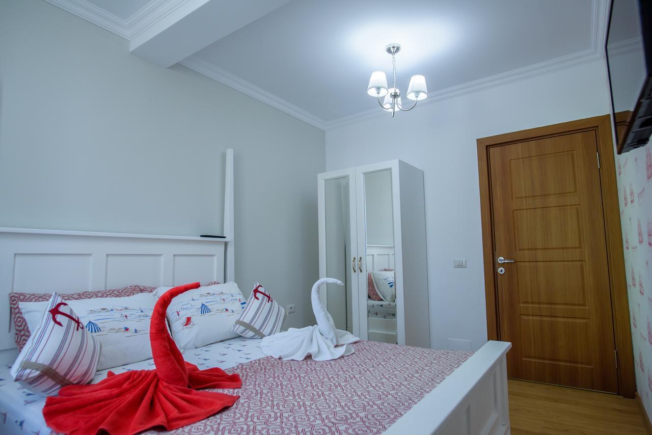 Beach Vibe Apartments Solid Residence Мамая Екстериор снимка