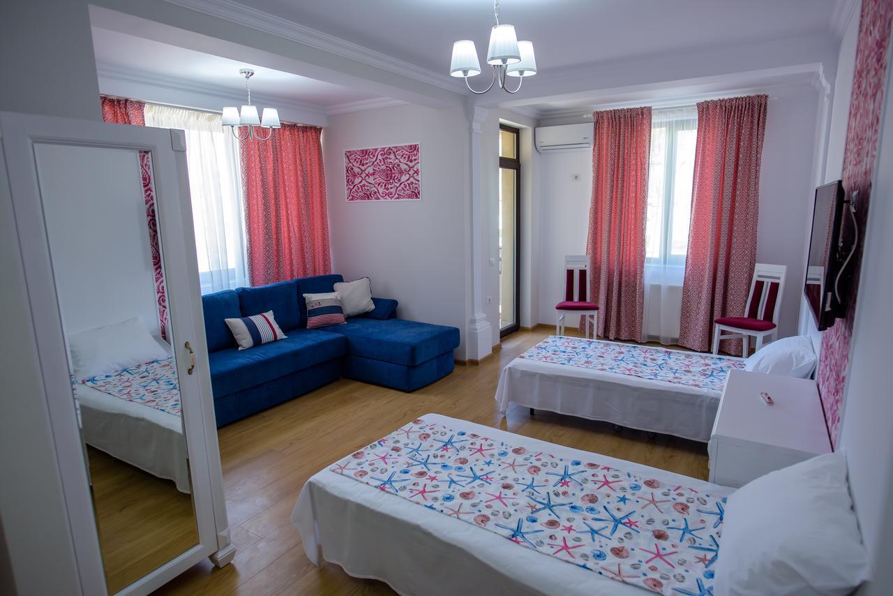 Beach Vibe Apartments Solid Residence Мамая Екстериор снимка