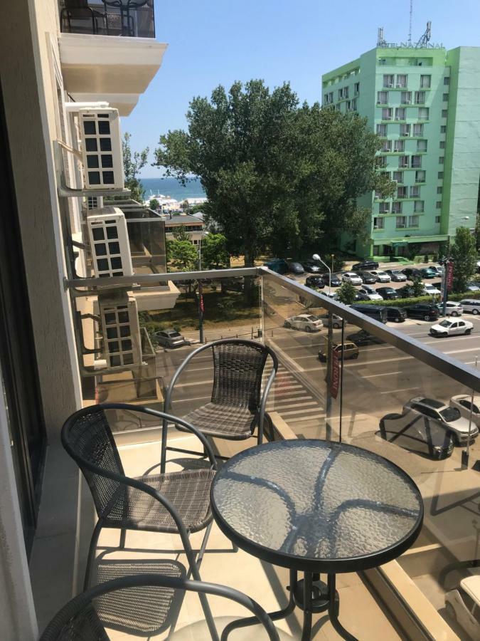 Beach Vibe Apartments Solid Residence Мамая Екстериор снимка
