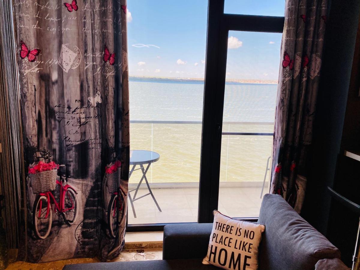 Beach Vibe Apartments Solid Residence Мамая Екстериор снимка