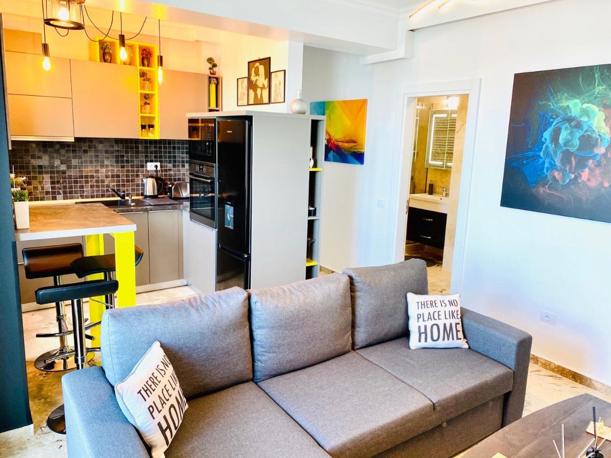 Beach Vibe Apartments Solid Residence Мамая Екстериор снимка