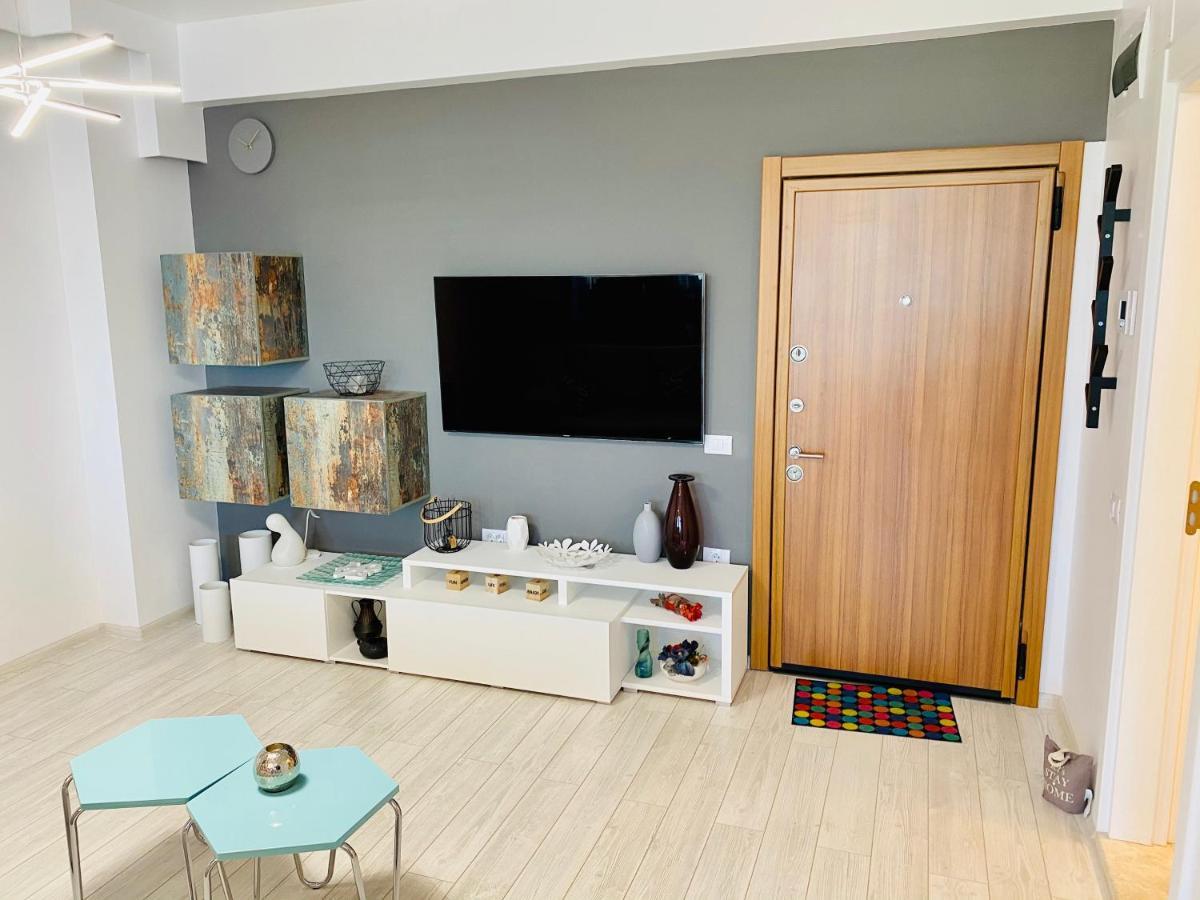 Beach Vibe Apartments Solid Residence Мамая Екстериор снимка